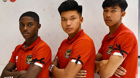 U20 Indonesia 'để tang', NHM gửi vòng hoa chia buồn